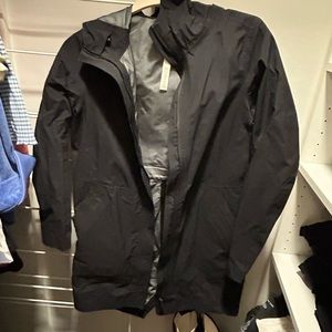 Lululemon rain jacket
